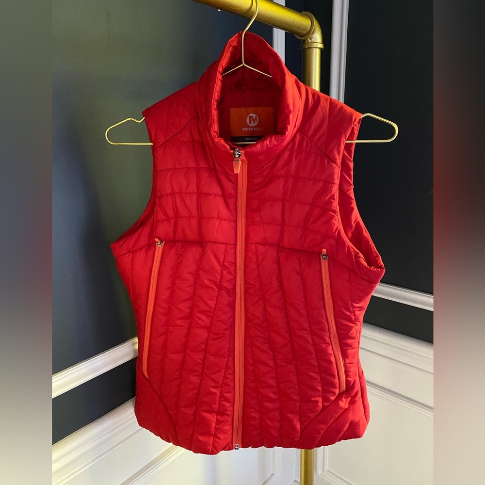 Merrell Women’s light puffer vest Size S - Excellent condition